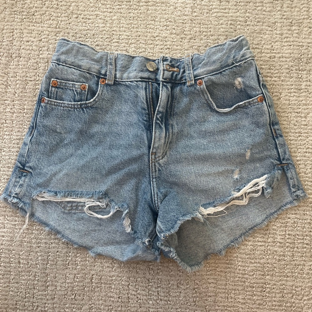 Zara kids jean shorts size 10.